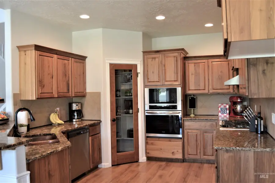 562 N Paddington, Star, ID 83669 - #3