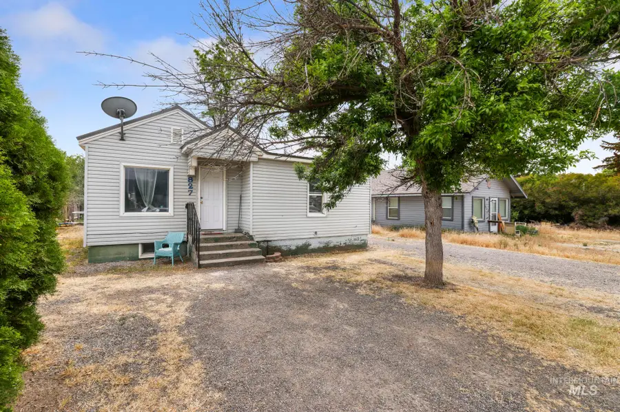 827 Aiken Ave, Buhl, ID 83316 - #3