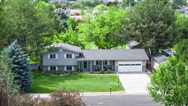 2992 9th Ave E, Twin Falls, ID 83301