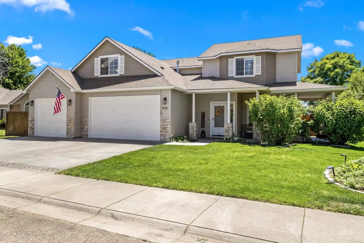 1935 W Parkstone St, Meridian, ID 83646 - #1