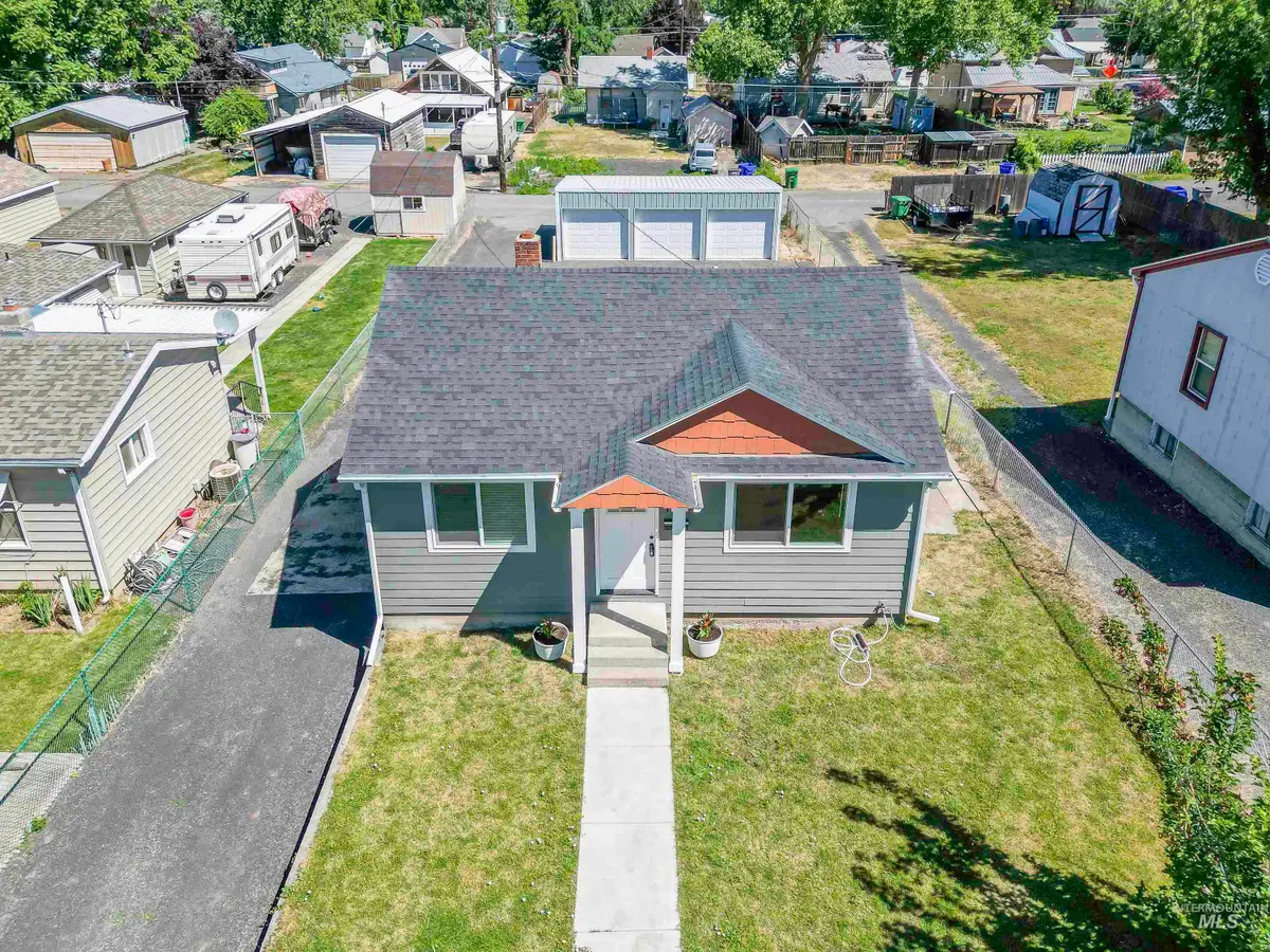 1215 16th Ave, Lewiston, ID 83501 - #1