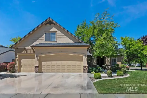 1112 E Kaibab Trail Dr, Meridian, ID 83646