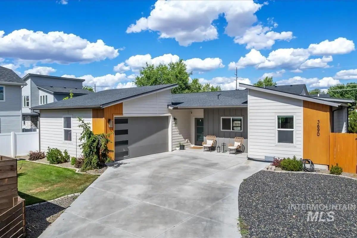 3690 N Jackie Ln, Boise, ID 83704 - #1