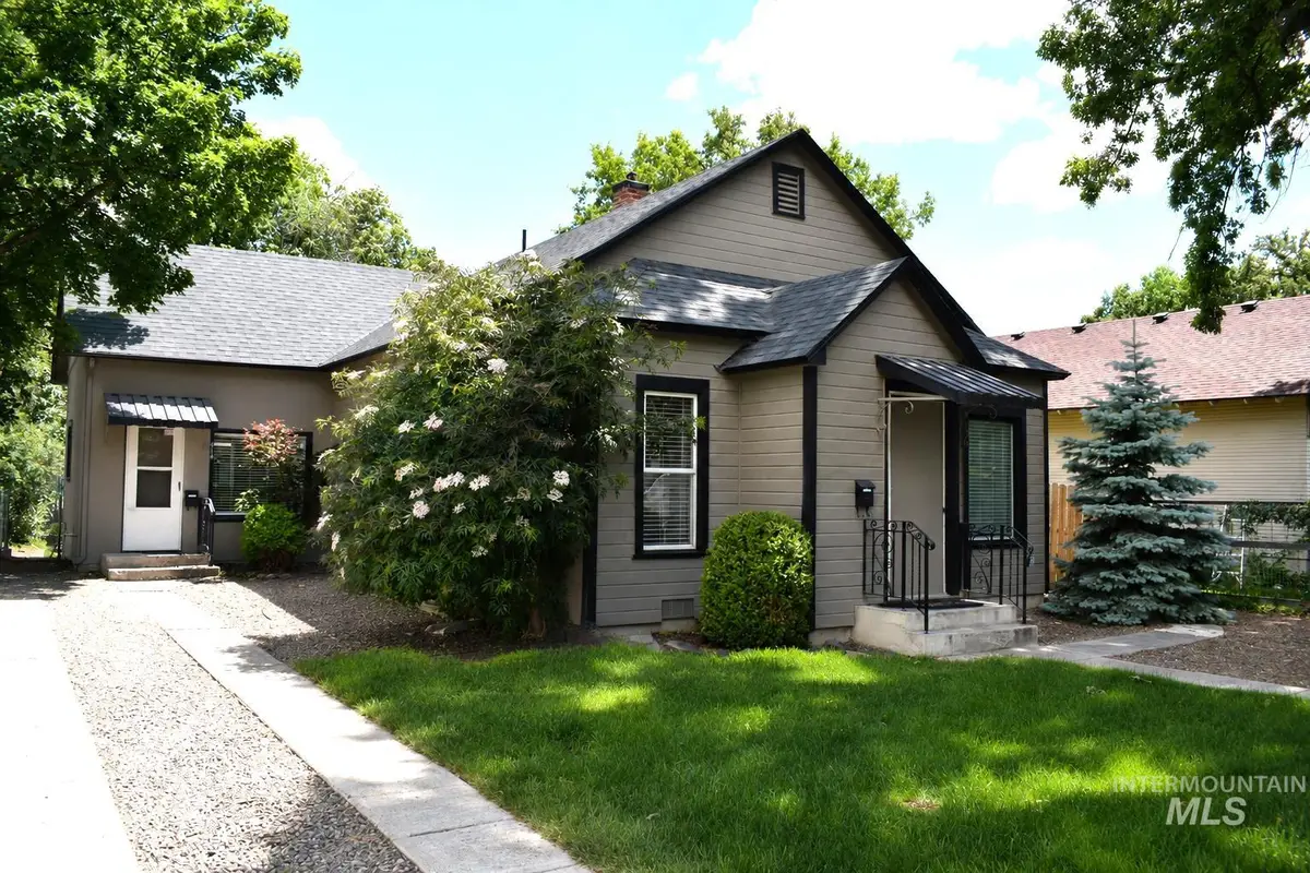 414 13th Ave S, Nampa, ID 83651 - #1