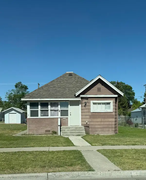 809 D Street, Rupert, ID 83350
