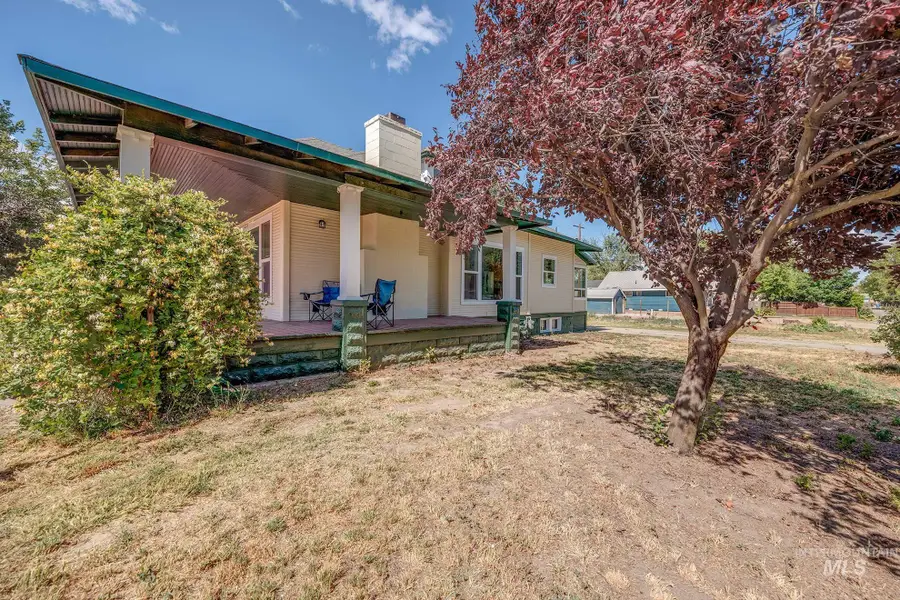 504 N 9th Street, Payette, ID 83661 - #3