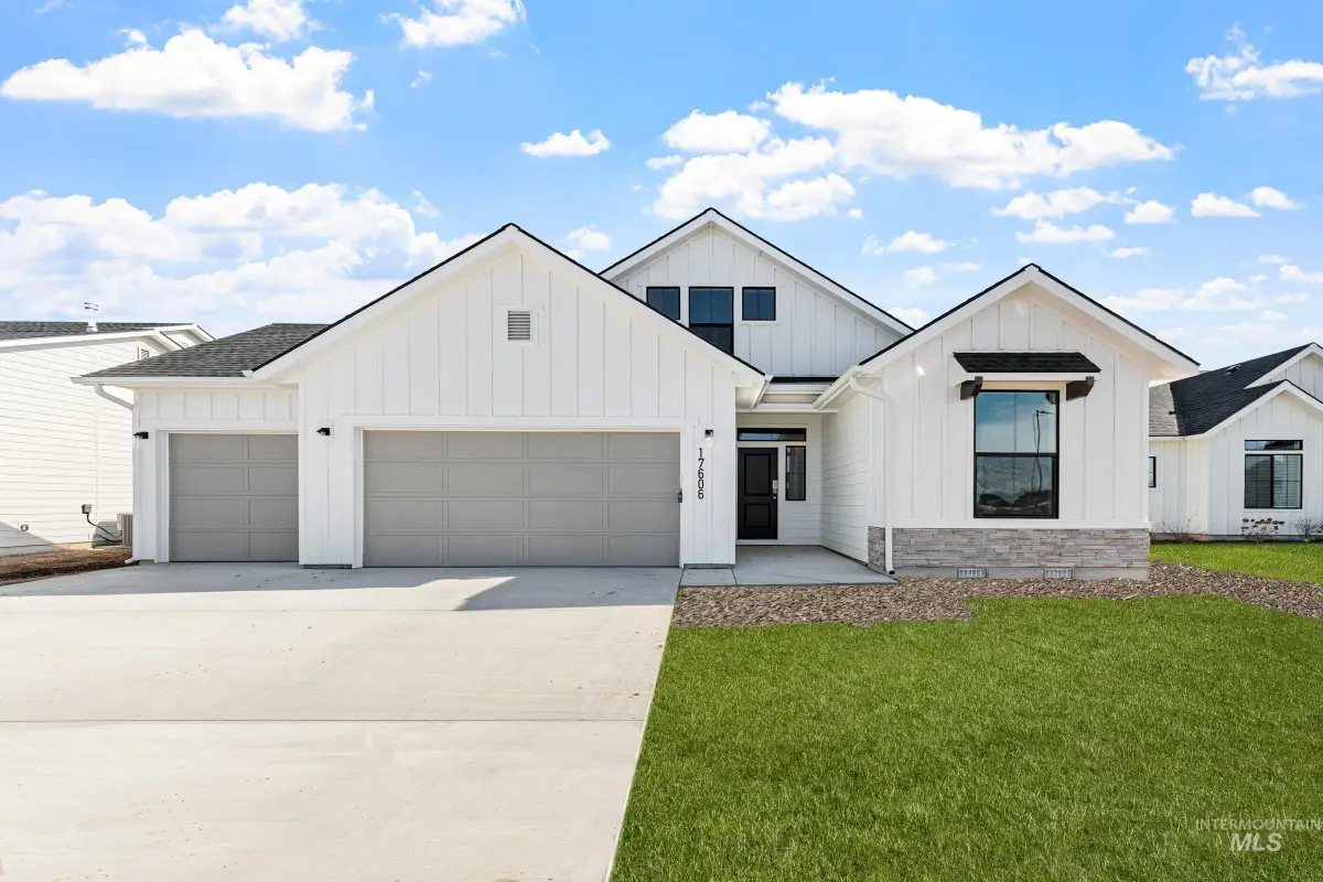 4305 E Woodmurra St, Meridian, ID 83642 - #1