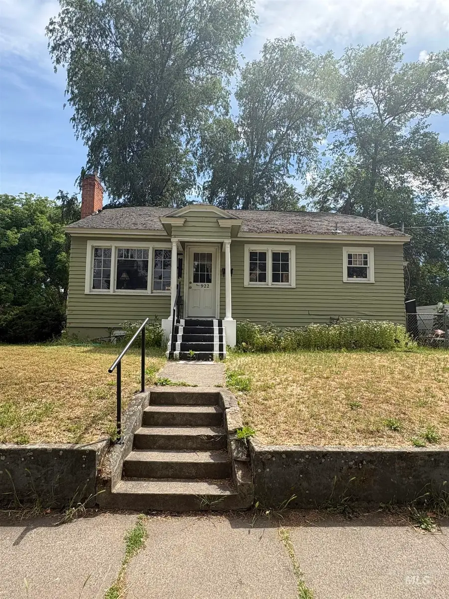 922 11th Ave, Lewiston, ID 83501 - #2