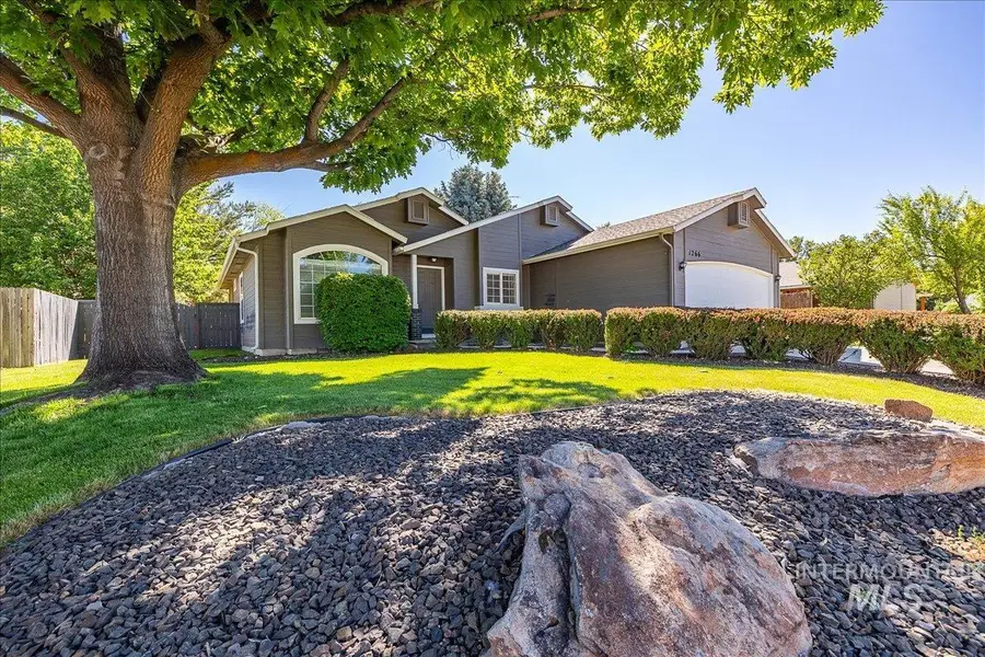 1266 N Stonehenge Way, Meridian, ID 83642 - #2