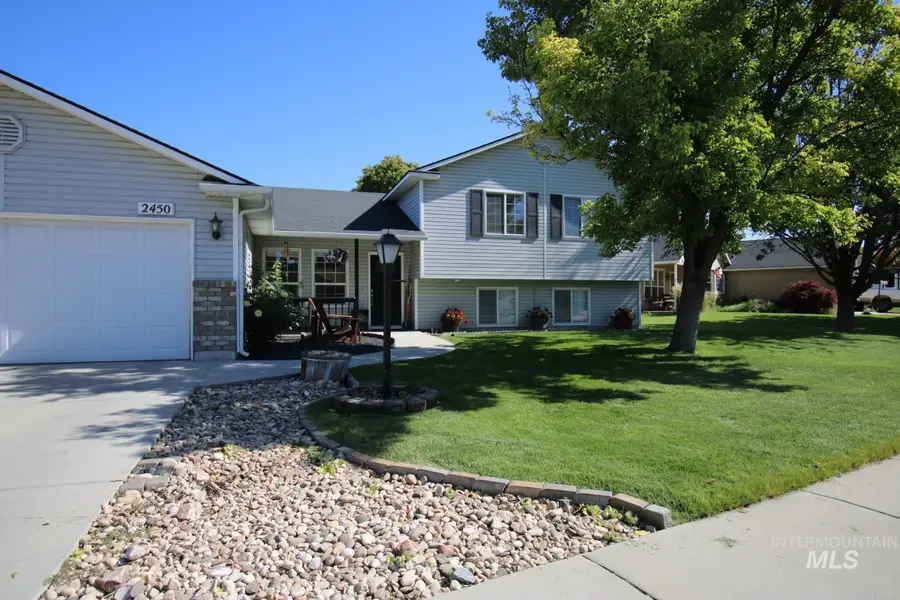 2450 W Santa Clara Dr, Meridian, ID 83642 - #2