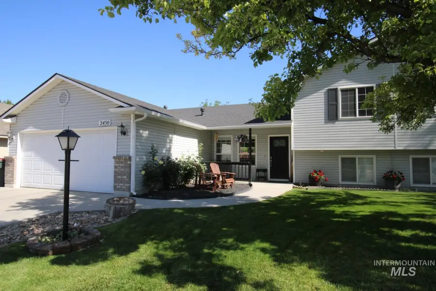 2450 W Santa Clara Dr, Meridian, ID 83642 - #3