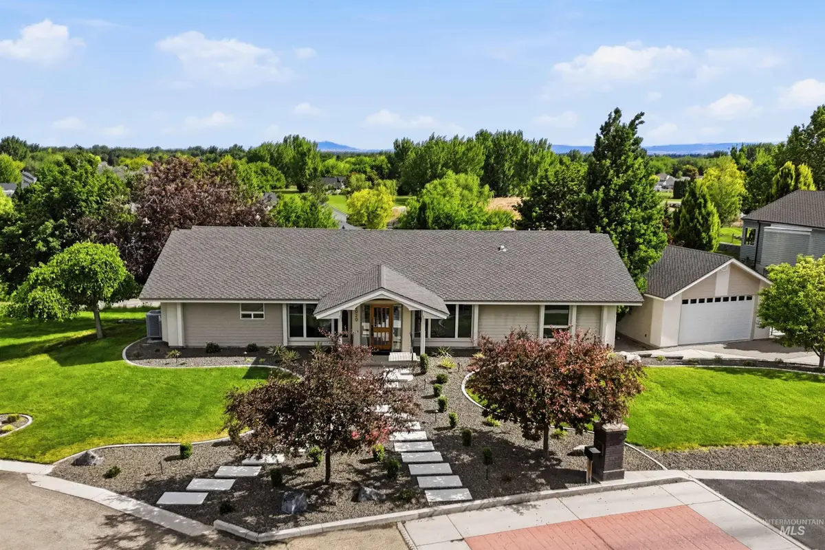 2020 Primrose Ln, Nampa, ID 83686 - #1