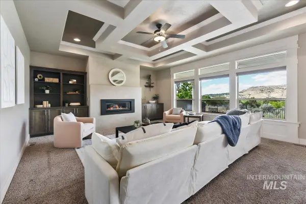 3896 E Forked Deer St, Boise, ID 83716