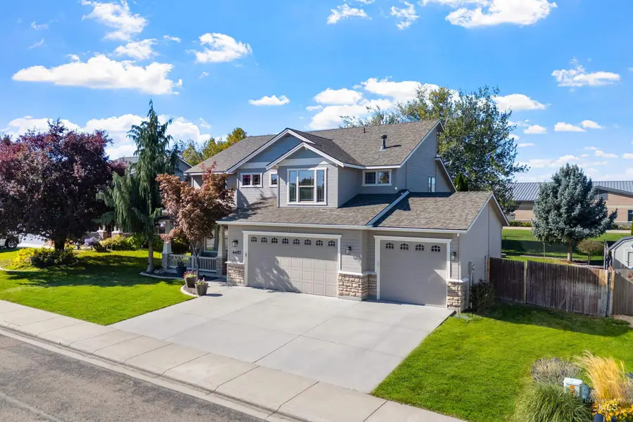 4457 S Silverpine Ave, Boise, ID 83709 - #2