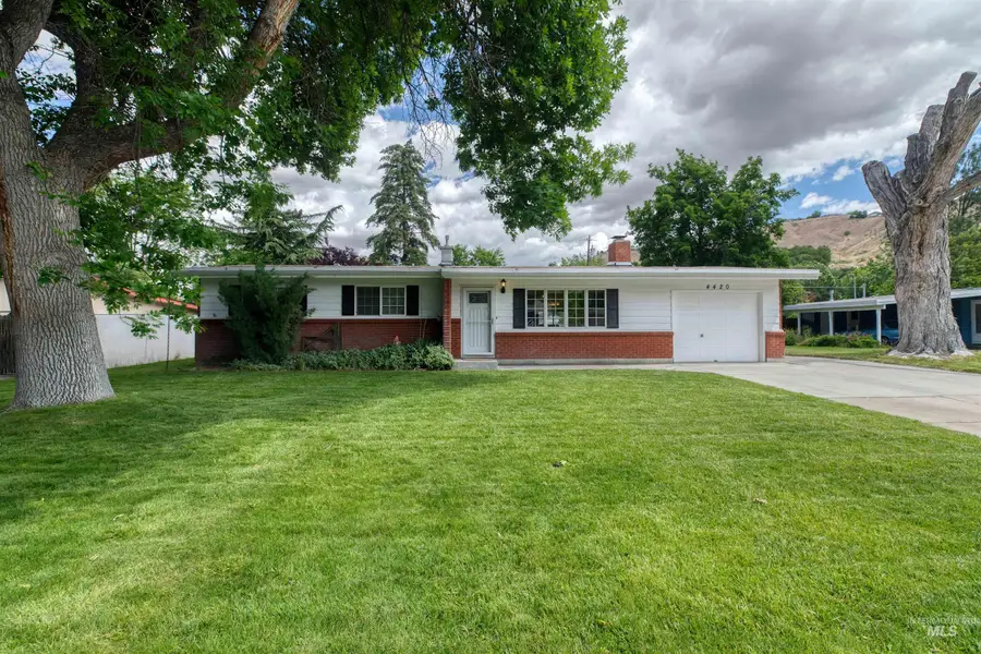 4420 W Clearview Dr, Boise, ID 83703 - #2