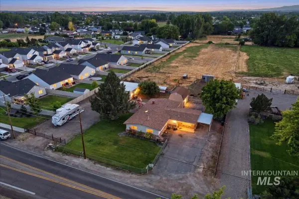 2717 E Victory, Nampa, ID 83687