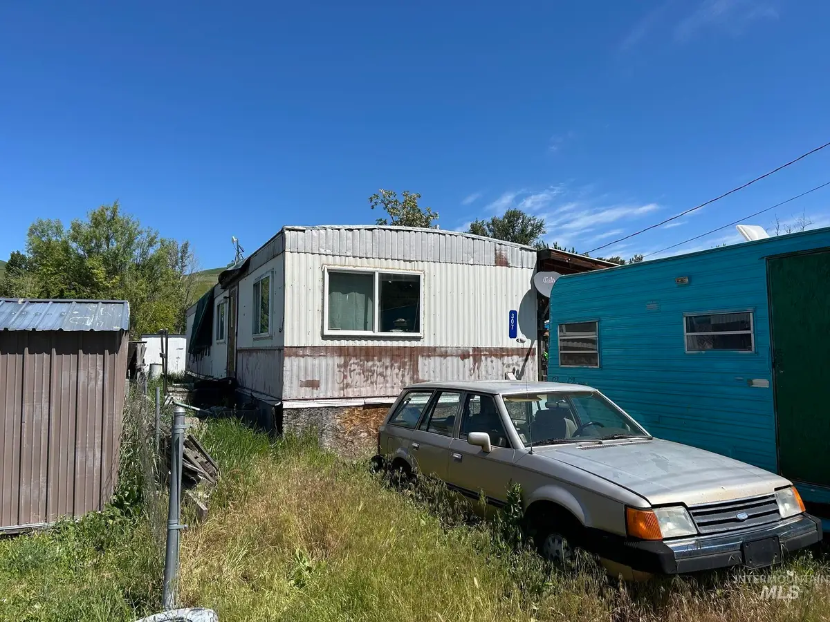 307 & 309 Main Street, Culdesac, ID 83524 - #1