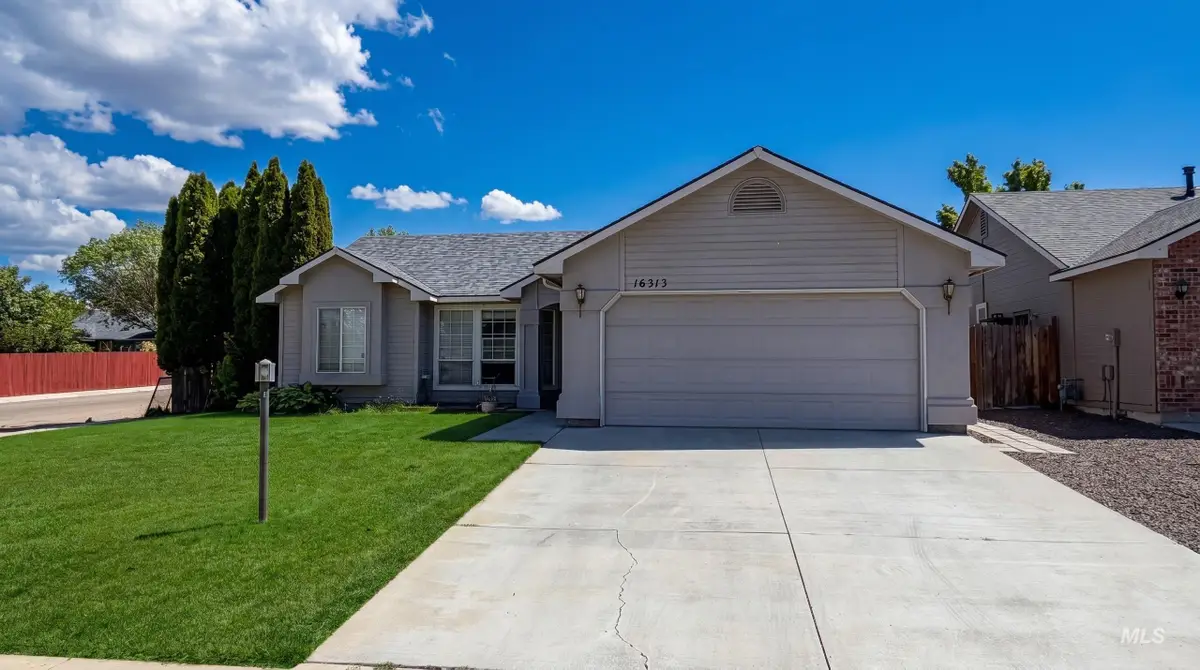 16313 N Blueberry Ct, Nampa, ID 83651 - #1