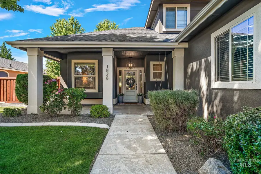 1828 W Divide Creek St, Meridian, ID 83646 - #2