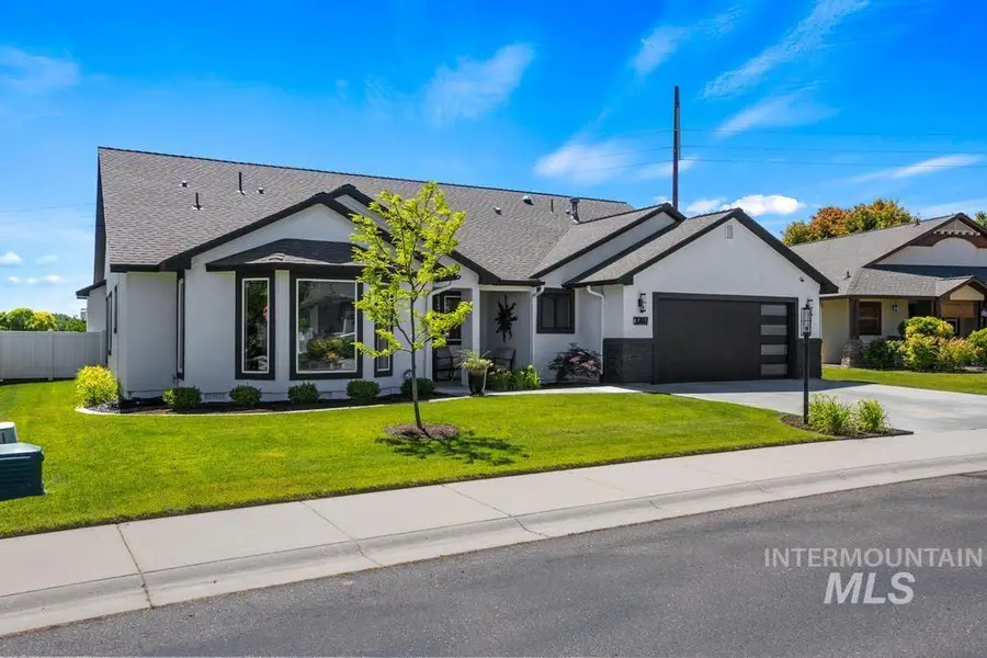 3707 S Edgeview Dr, Nampa, ID 83686 - #3