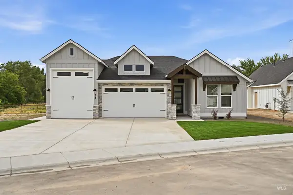 421 W Millstone St, Middleton, ID 83644
