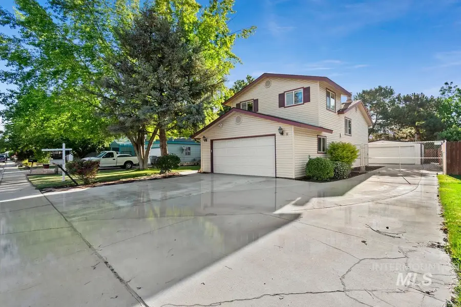 2330 S Quicksilver St, Boise, ID 83705 - #3