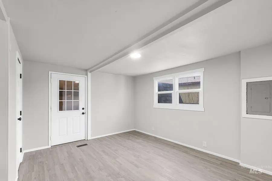 69 S Rose Circle, Meridian, ID 83642 - #2