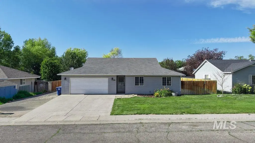 908 2nd Ave E, Jerome, ID 83338 - #1