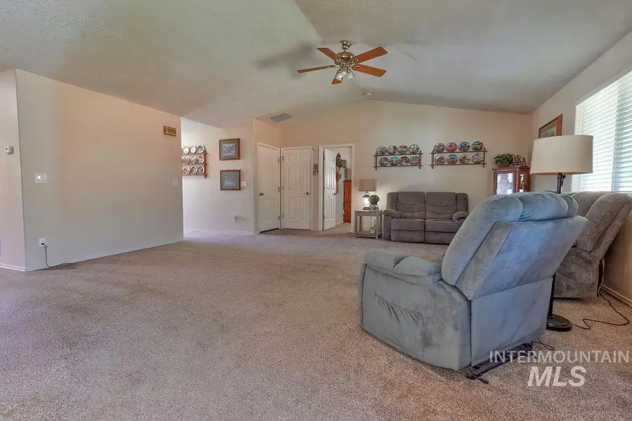908 2nd Ave E, Jerome, ID 83338 - #3