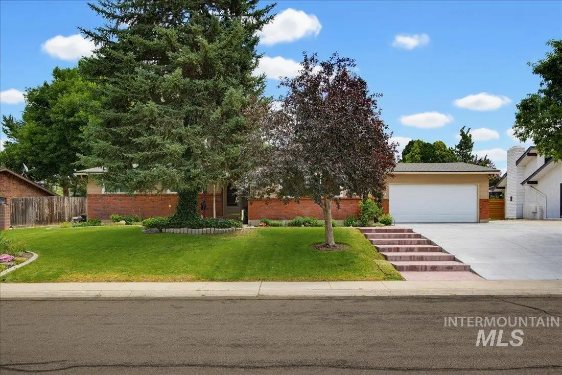 5300 N Warrington Dr., Boise, ID 83704 - #1