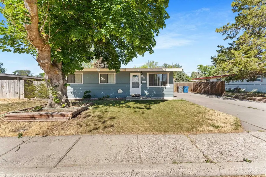 321 N 4th W, Mountain Home, ID 83647 - #3