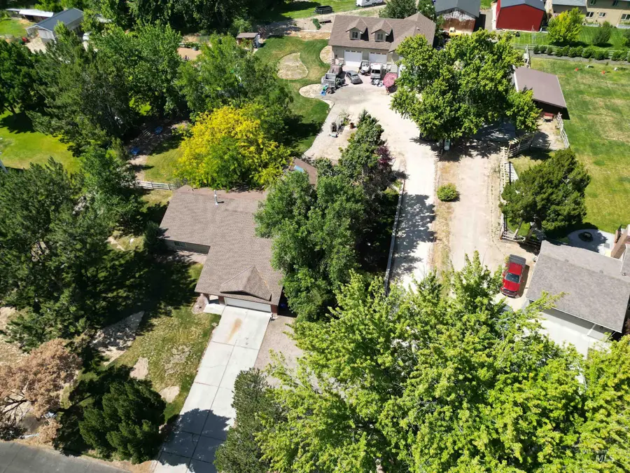 748 W Steeple View Dr, Eagle, ID 83616 - #2