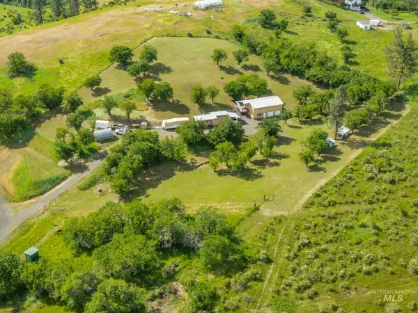 216 Ferguson Road, Harpster, ID 83552