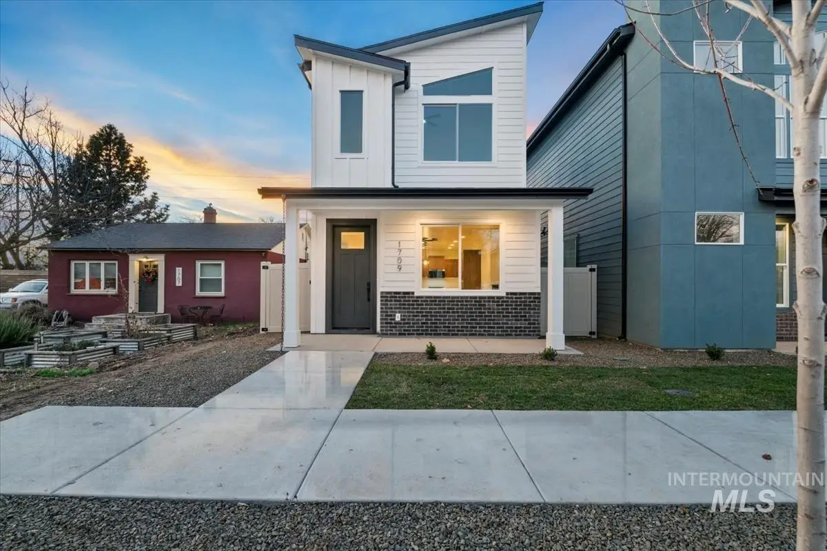 1709 N 31st St, Boise, ID 83703 - #1