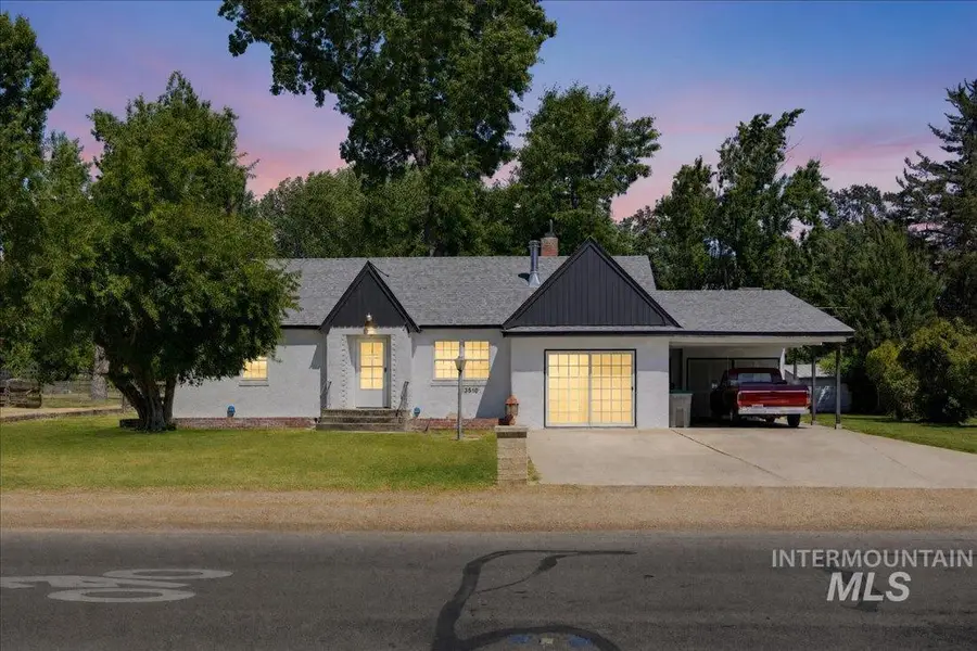 3510 N Sycamore Dr, Boise, ID 83703 - #2