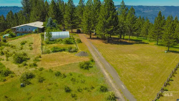 783 Wells Lane, Orofino, ID 83544