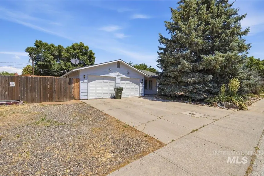 1277 SW 16th Ave, Ontario, OR 97914 - #2