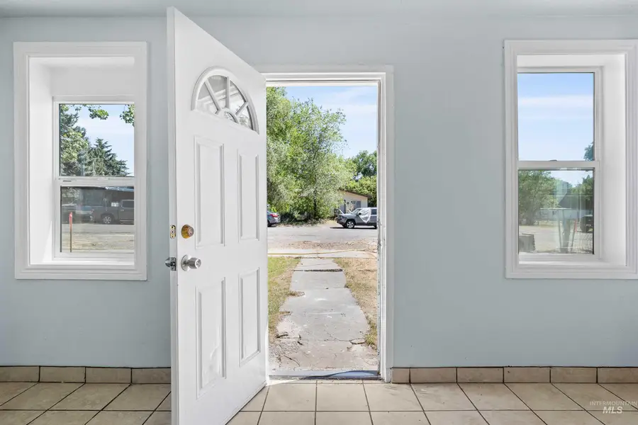 610 W Ave B, Jerome, ID 83338 - #3