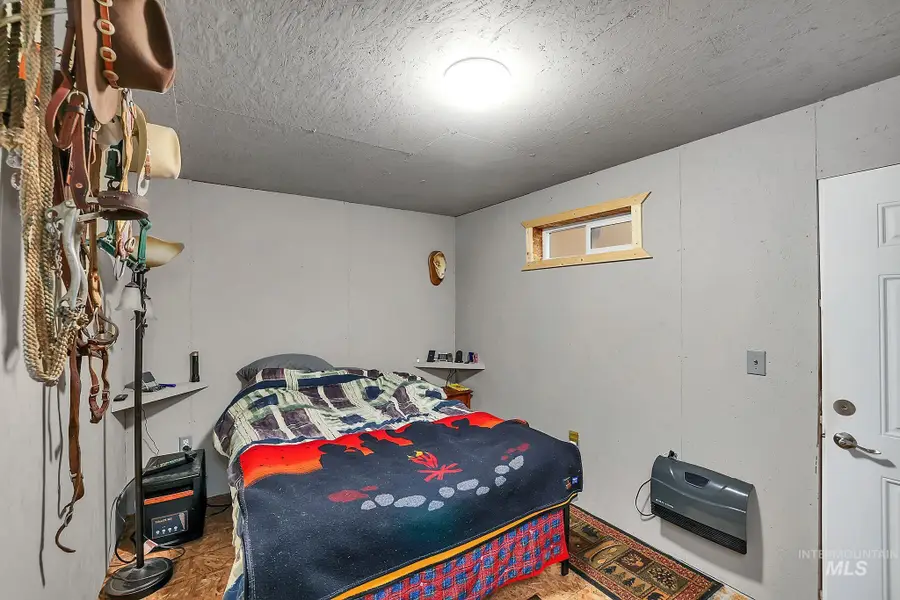 12868 Hereford Rd, Donnelly, ID 83615 - #3