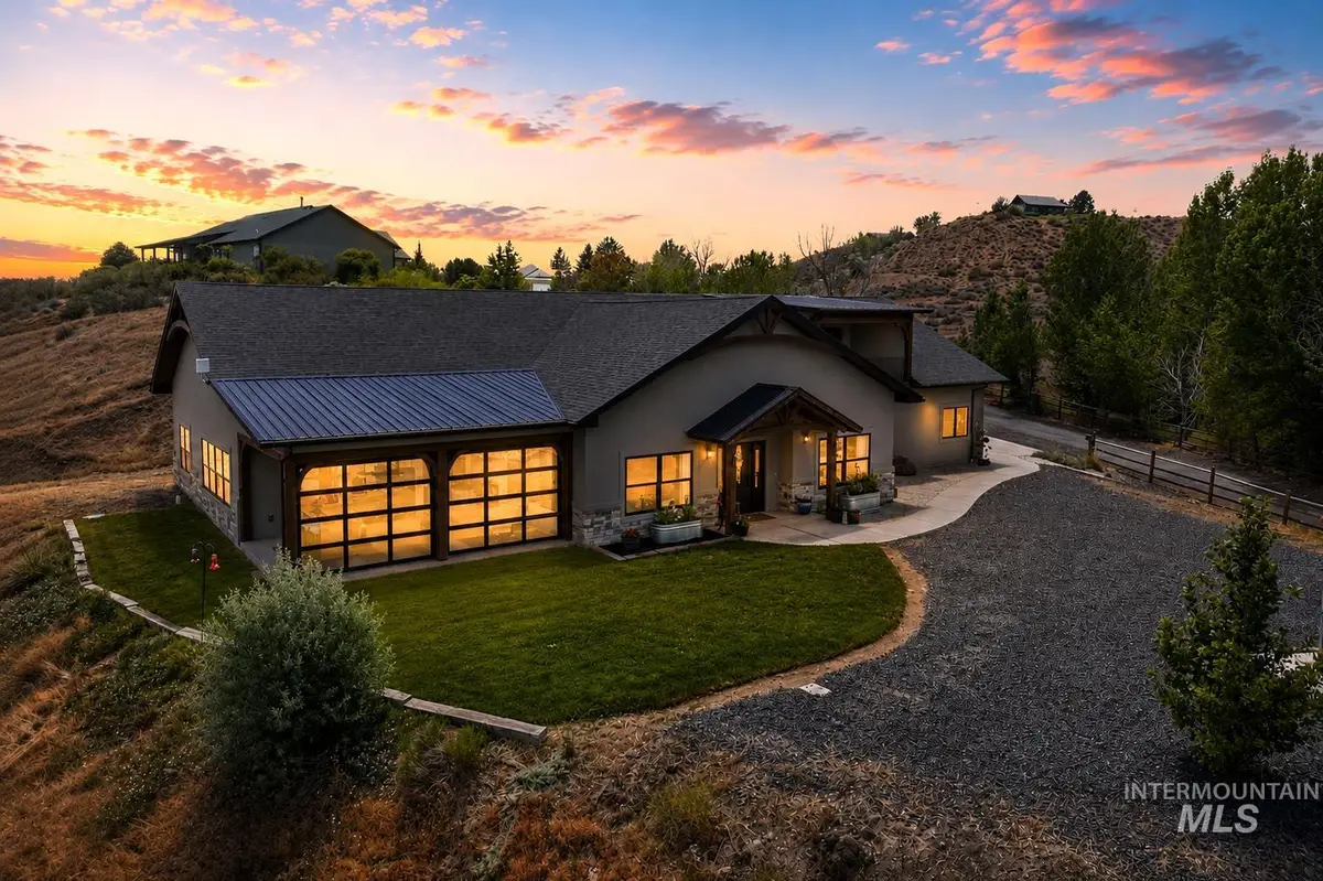 4522 Snake River Mesa Rd, Buhl, ID 83316 - #1