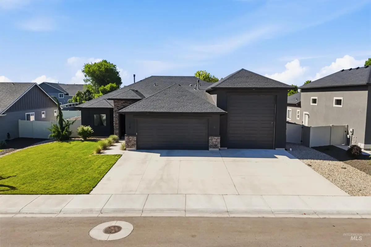 229 W Moray St, Middleton, ID 83644 - #1