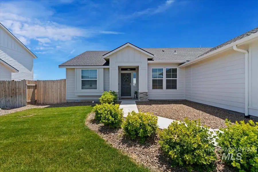 1015 SW Besra, Mountain Home, ID 83647 - #2