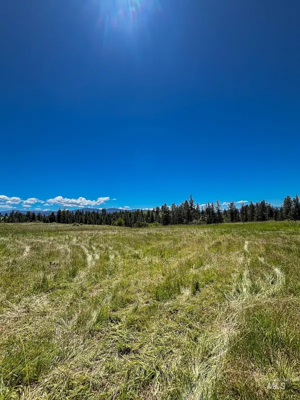 180 Williams Road, Kooskia, ID 83439