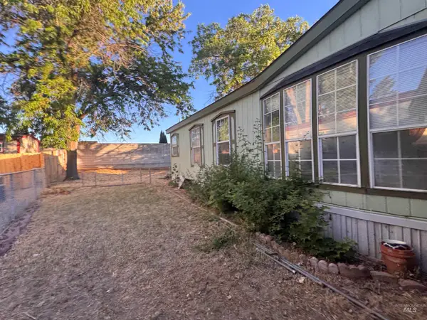 100 Nw 16th #31, Fruitland, ID 83619