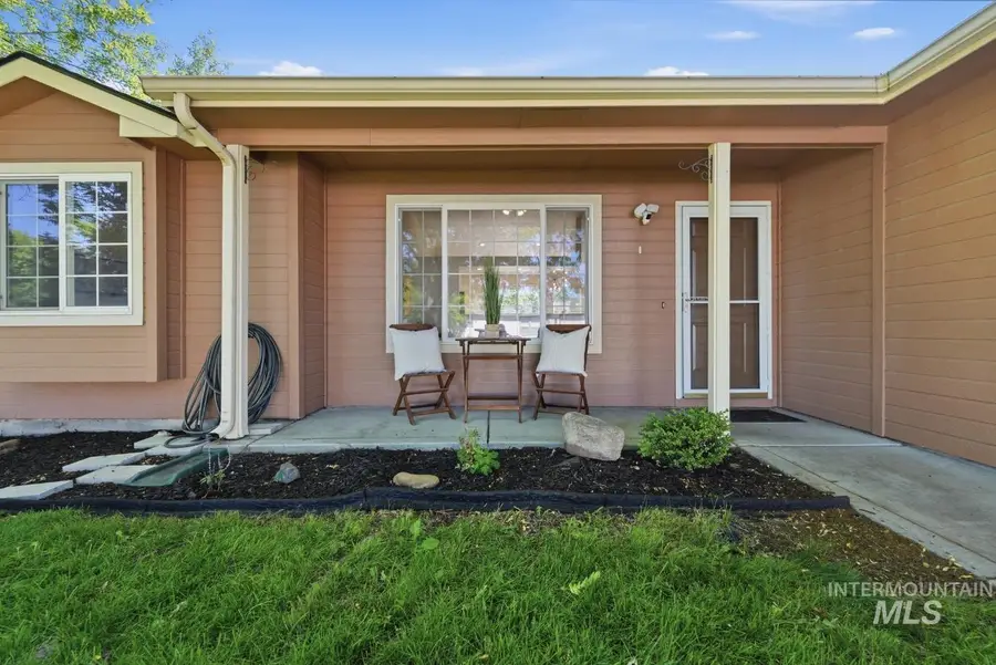 1442 N Misty Springs Ave, Kuna, ID 83634 - #3