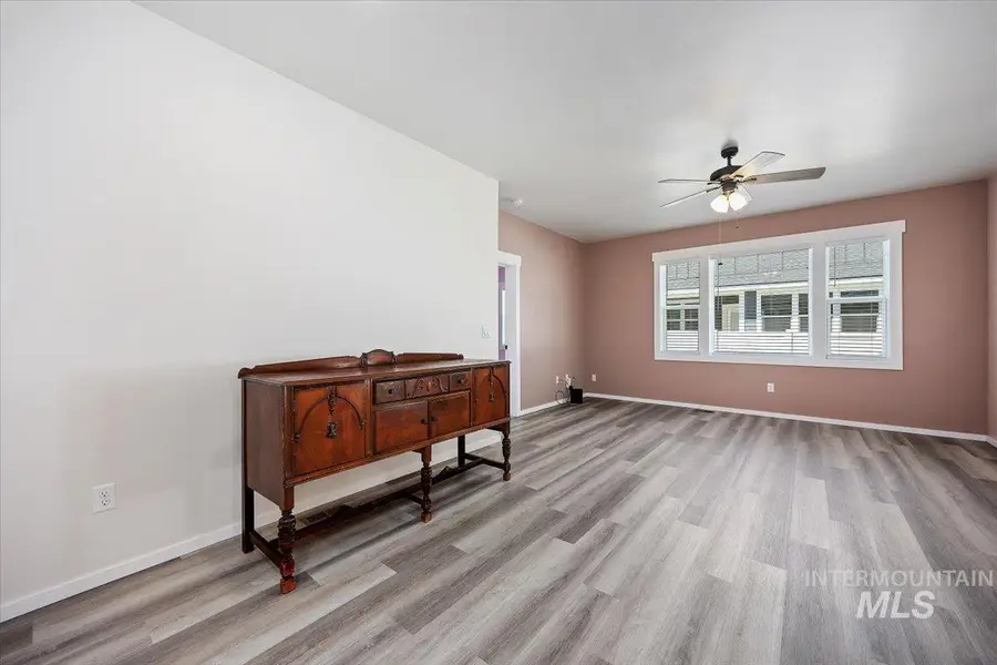 919 Victory Dr, Gooding, ID 83330 - #3