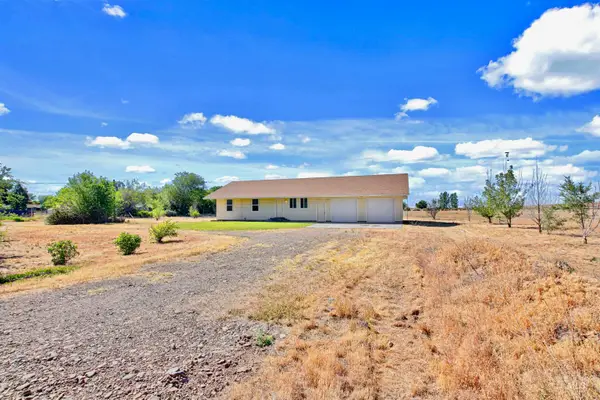 1525 NE Beaman St, Mountain Home, ID 83647