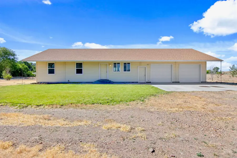 1525 NE Beaman St, Mountain Home, ID 83647 - #3