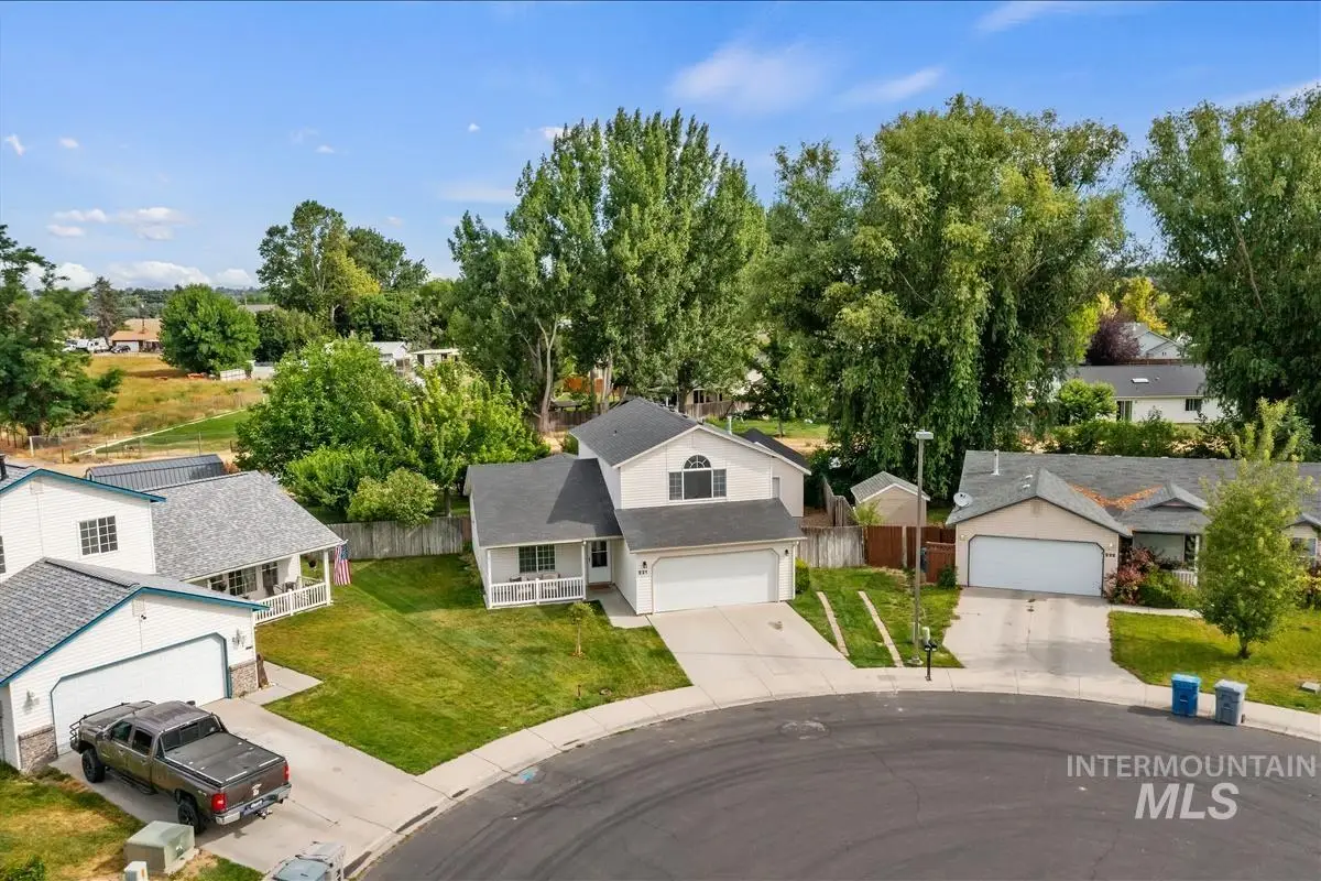 221 N Jefferson St, Nampa, ID 83651 - #1