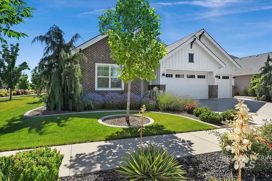 1338 N Sarajevo Ave, Eagle, ID 83616 - #3
